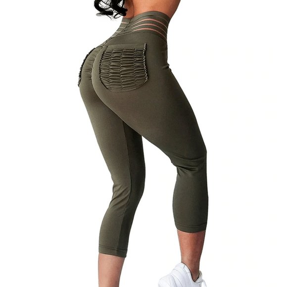 Sexy Army Green Scrunch Back Capri Leggings. - Picture 2 of 6